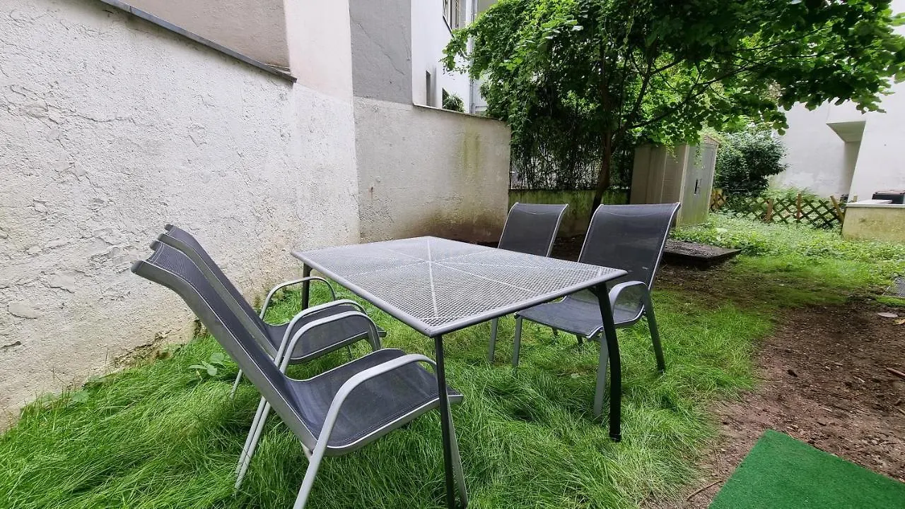 Tanic Deluxe Apartment Garden Central Industrial Fair Dusseldorf